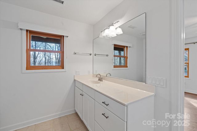 905 Old Fiddle Road, Waynesville, NC 28786