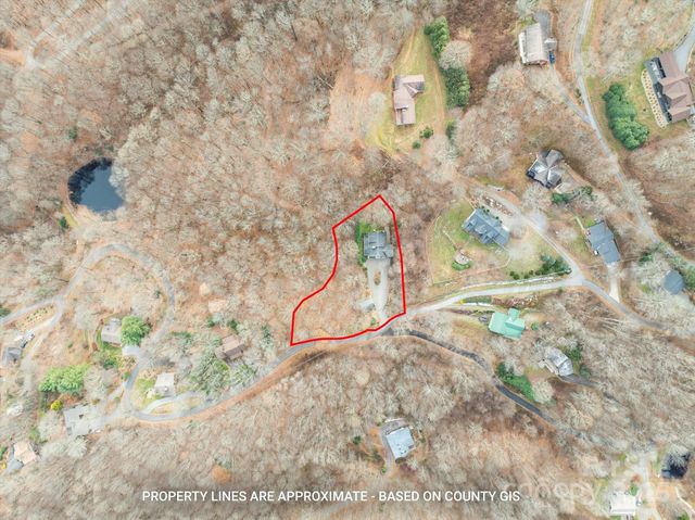905 Old Fiddle Road, Waynesville, NC 28786