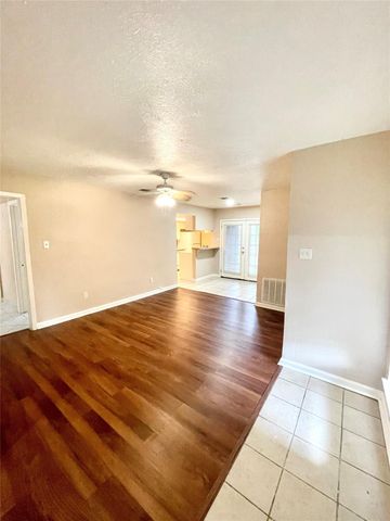 11906 Binghampton Drive, Houston, TX 77089