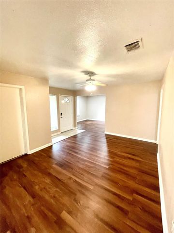 11906 Binghampton Drive, Houston, TX 77089