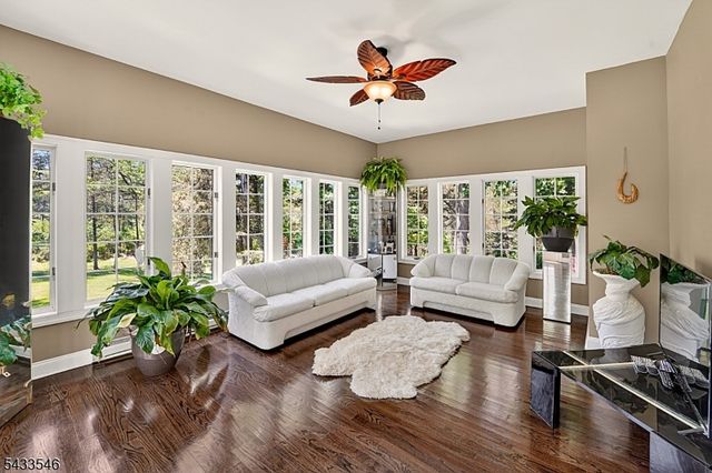 41 Sutton Farm Rd, Delaware Twp., NJ 08822