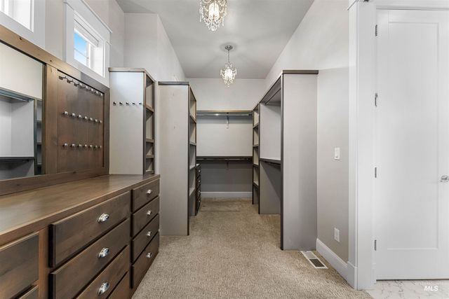 900 S Brentbrook Ln, Eagle, ID 83616