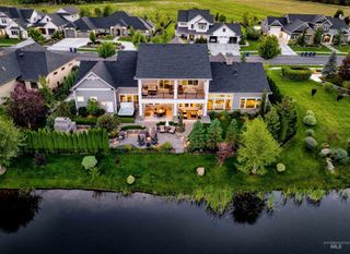 900 S Brentbrook Ln, Eagle, ID 83616