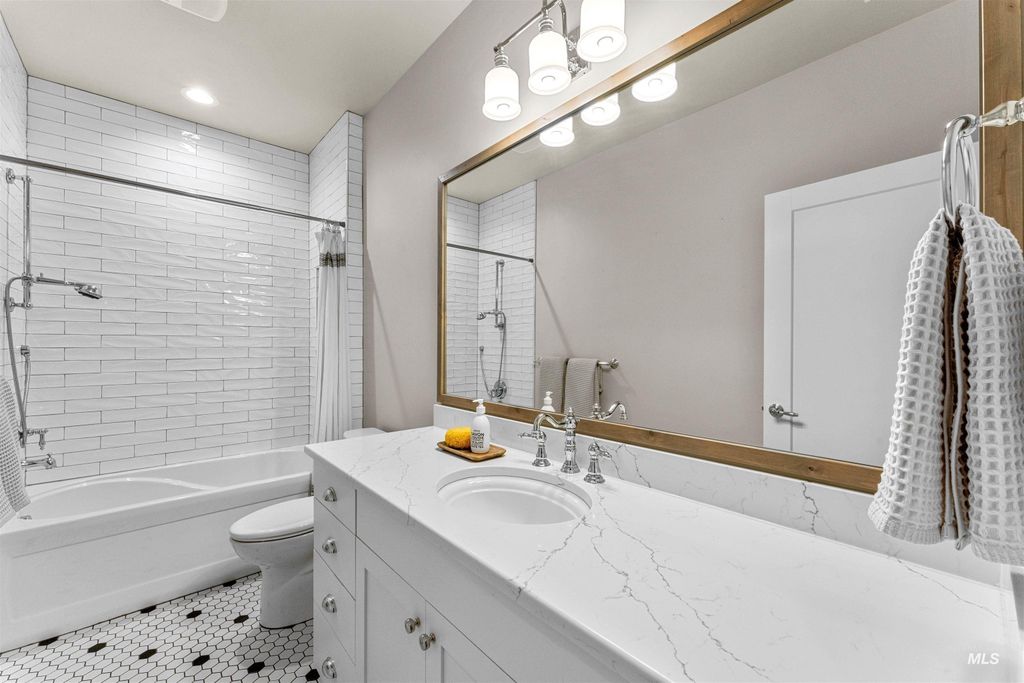 900 S Brentbrook Ln, Eagle, ID 83616 photo 38