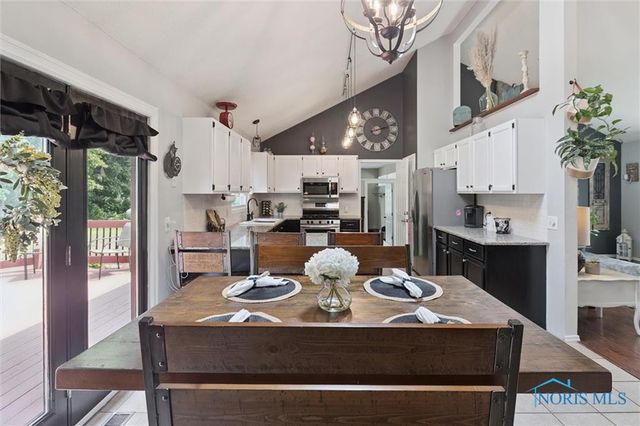 725 Donovan Road, Curtice, OH 43412