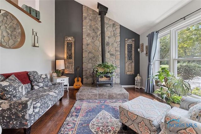 725 Donovan Road, Curtice, OH 43412