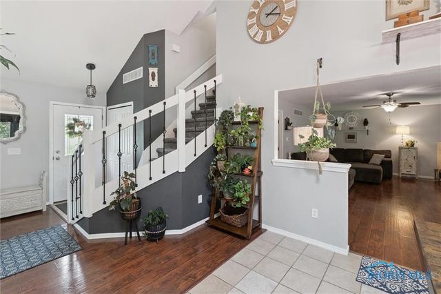 725 Donovan Road, Curtice, OH 43412