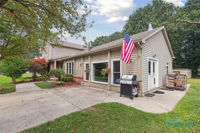 725 Donovan Road, Curtice, OH 43412