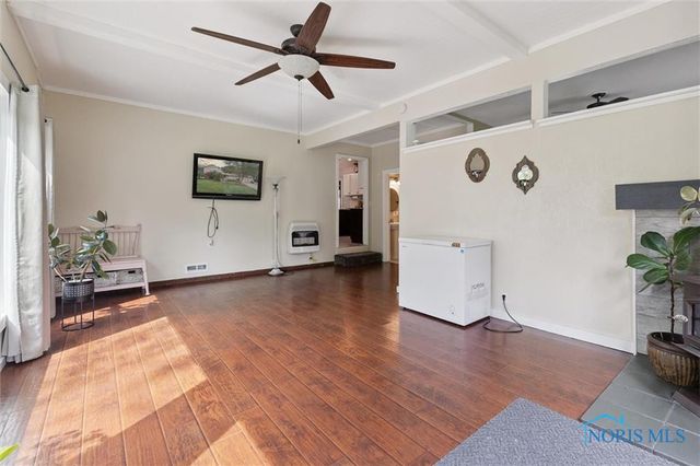 725 Donovan Road, Curtice, OH 43412