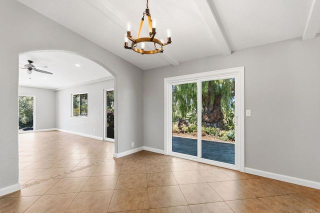 20063 Elfin Forest Lane, Escondido, CA 92029