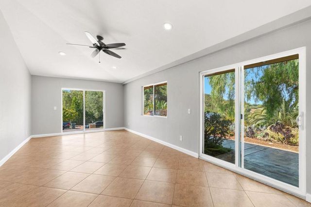 20063 Elfin Forest Lane, Escondido, CA 92029
