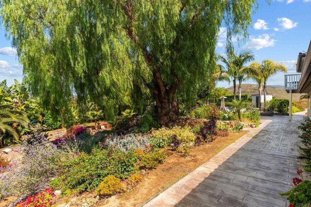 20063 Elfin Forest Lane, Escondido, CA 92029