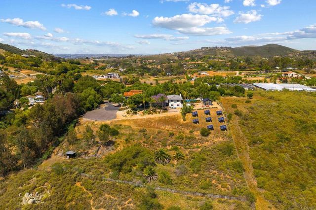 20063 Elfin Forest Lane, Escondido, CA 92029