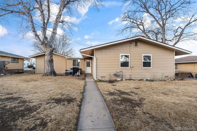 2214 11th Street, Greeley, CO 80631