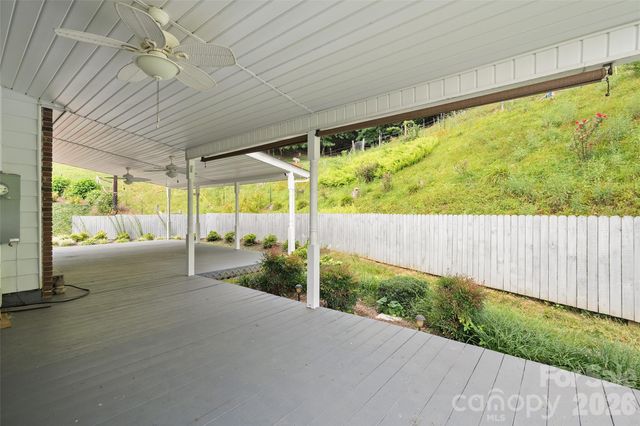 121 Fortner Drive, Waynesville, NC 28786