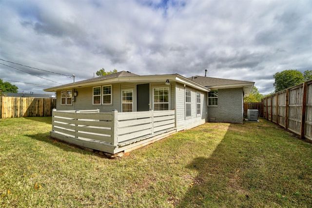 10841 Sunnymeade Place, Oklahoma City, OK 73120