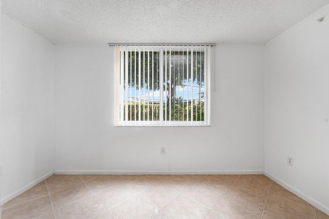 900 Scotia Drive 102, Hypoluxo, FL 33462