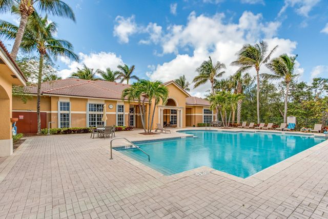 900 Scotia Drive 102, Hypoluxo, FL 33462