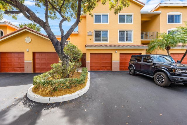 900 Scotia Drive 102, Hypoluxo, FL 33462