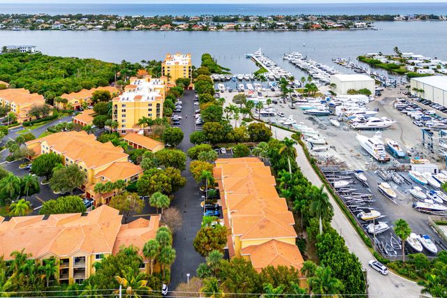 900 Scotia Drive 102, Hypoluxo, FL 33462