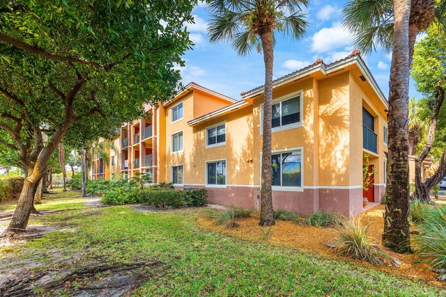 900 Scotia Drive 102, Hypoluxo, FL 33462