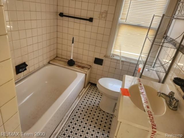 5291 Lakewood Street, Detroit, MI 48213