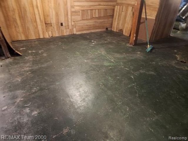 5291 Lakewood Street, Detroit, MI 48213