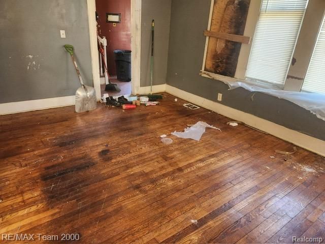 5291 Lakewood Street, Detroit, MI 48213