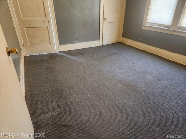 5291 Lakewood Street, Detroit, MI 48213