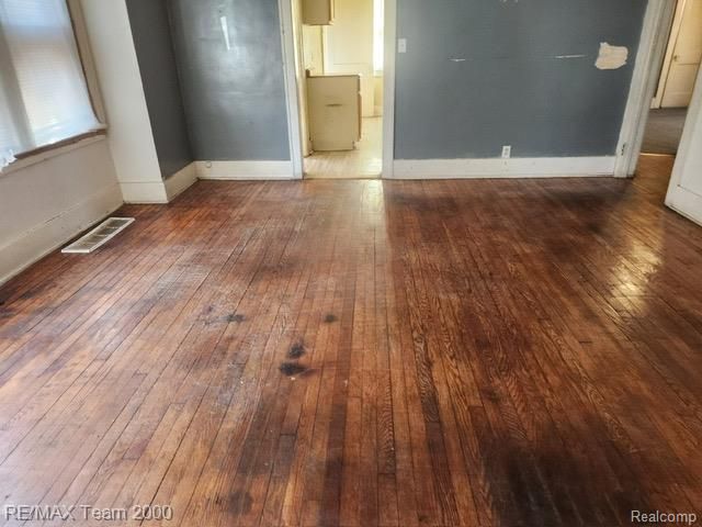 5291 Lakewood Street, Detroit, MI 48213