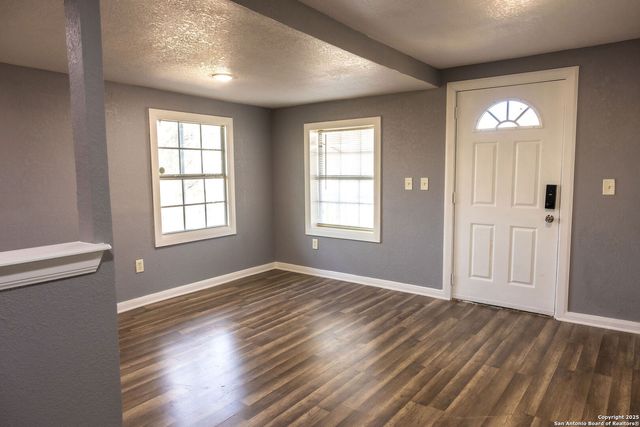 5126 Sherry, San Antonio, TX 78242