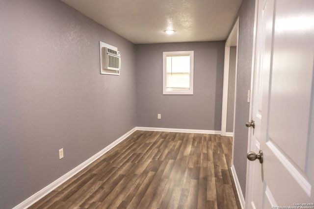 5126 Sherry, San Antonio, TX 78242