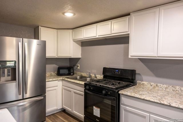 5126 Sherry, San Antonio, TX 78242