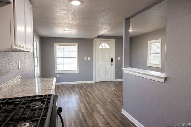 5126 Sherry, San Antonio, TX 78242