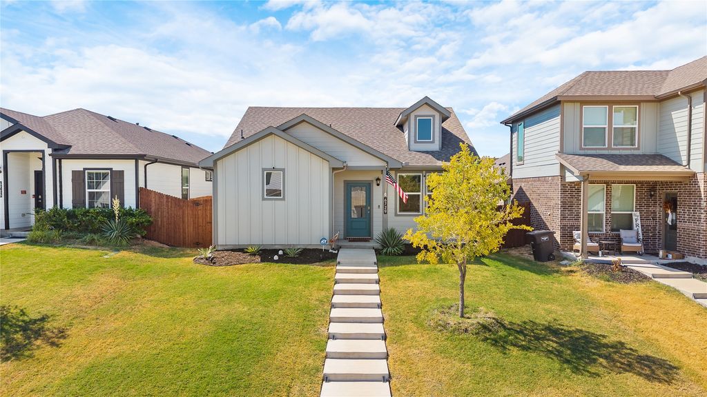 6729 Windfall Drive, Fort Worth, TX 76135 — exterior