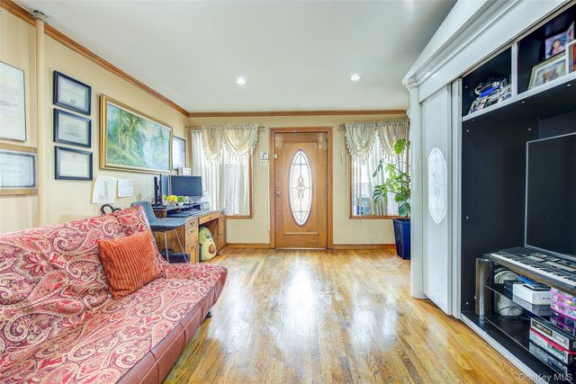 13536 95th Street, Ozone Park, NY 11417