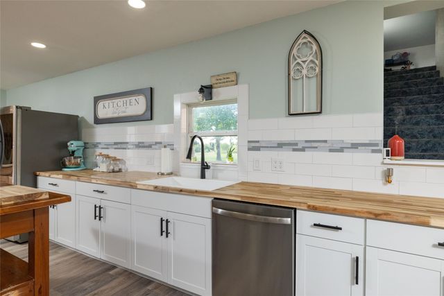 448 County Road 4287, Decatur, TX 76234