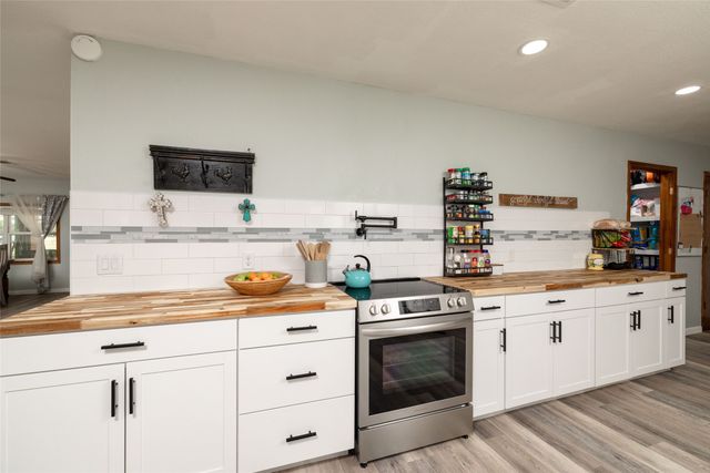 448 County Road 4287, Decatur, TX 76234
