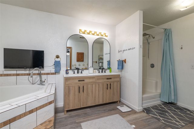 448 County Road 4287, Decatur, TX 76234