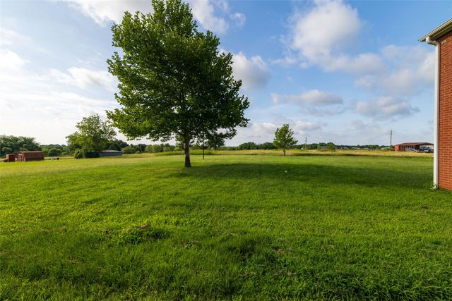 448 County Road 4287, Decatur, TX 76234
