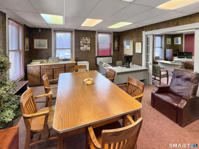 200 West Main Street, Meriden, CT 06451