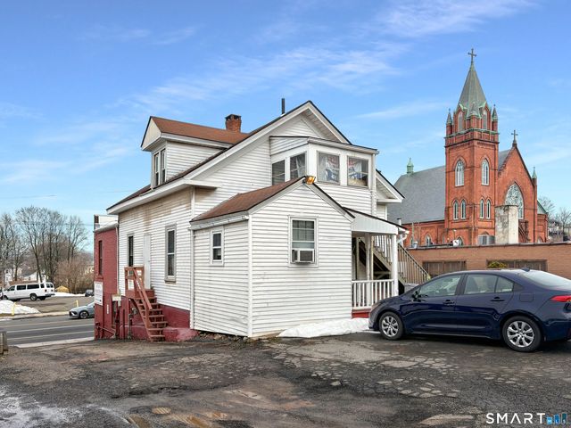 200 West Main Street, Meriden, CT 06451