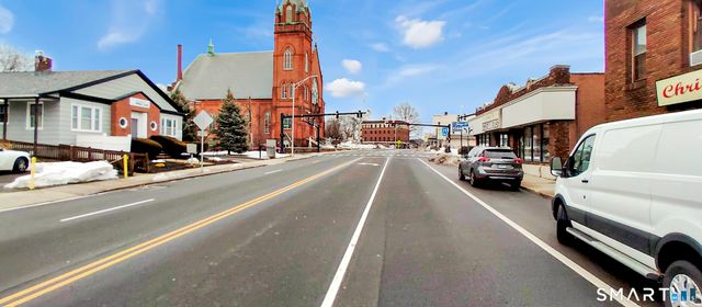 200 West Main Street, Meriden, CT 06451