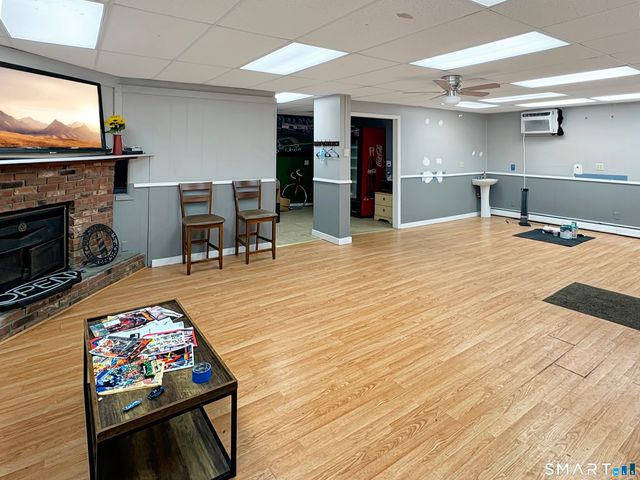 200 West Main Street, Meriden, CT 06451