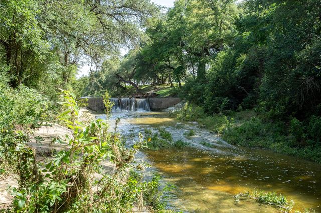 1830 County Road 100, Georgetown, TX 78626