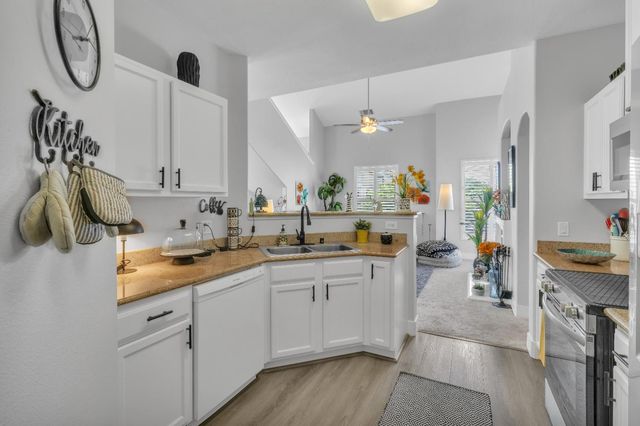 5582 Tares Cir, Elk Grove, CA 95757