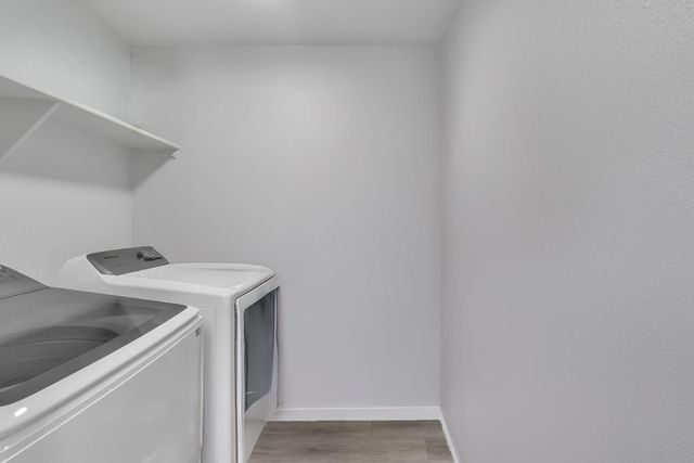 5582 Tares Cir, Elk Grove, CA 95757