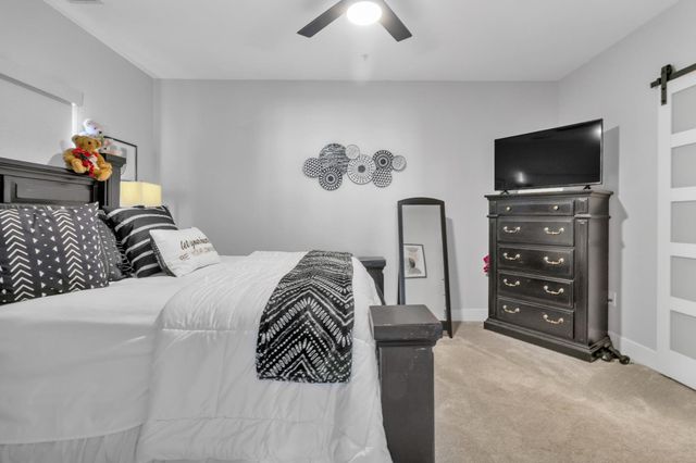5582 Tares Cir, Elk Grove, CA 95757