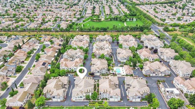 5582 Tares Cir, Elk Grove, CA 95757