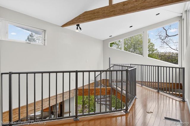 11505 Sunset Boulevard, Pinckney, MI 48169
